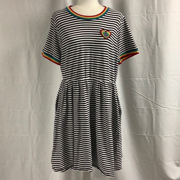Hot Topic Dresses & Skirts - Hot Topic Black & White Stripe Rainbow Heart Dress